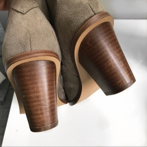 NINE WEST SUADE GREY CHUNKY HEEL BOOTIES! - Picture 3 of 11